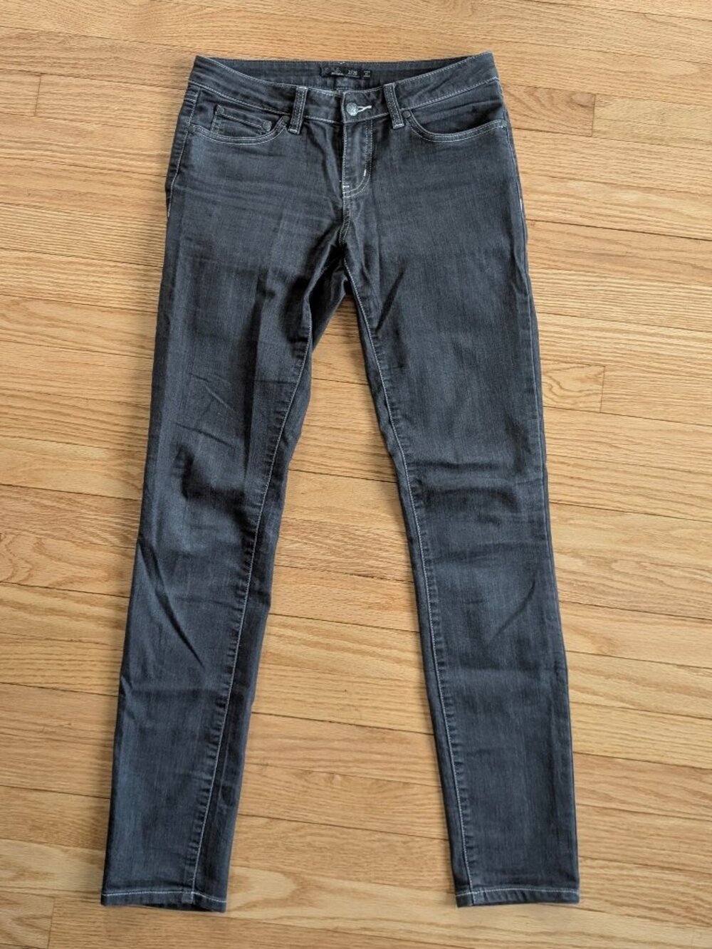 EUC Prana Women's 2 26 Gray Stretch Skinny Jeans 31" inseam organic cotton Kara